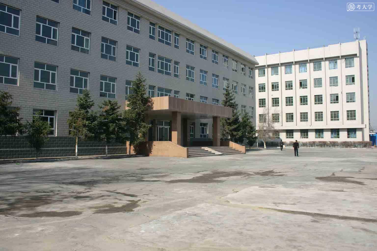 新疆职业大学照片图片
